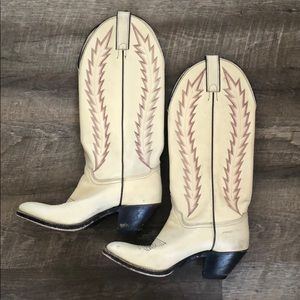 Vintage cream stacked heel cowboy boots